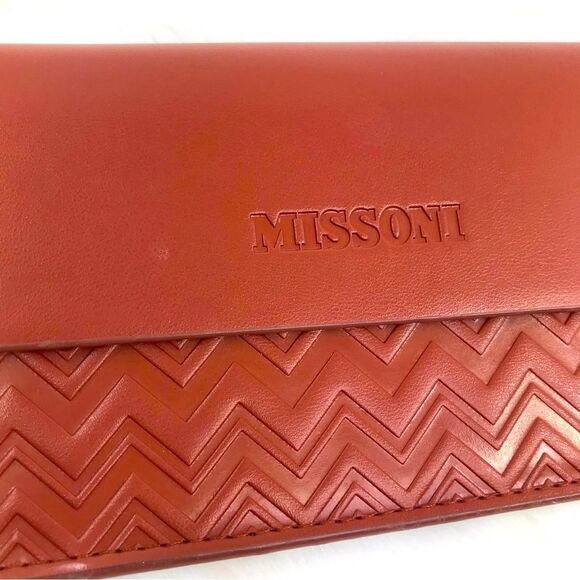 Missoni Brown Leather Glasses Case with Chevron Pattern and Glossy Finish - Picture 5 of 16